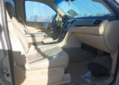 2011 Cadillac Escalade Esv Premium from USA, damaged, VIN 1GYS4JEFXBR194285